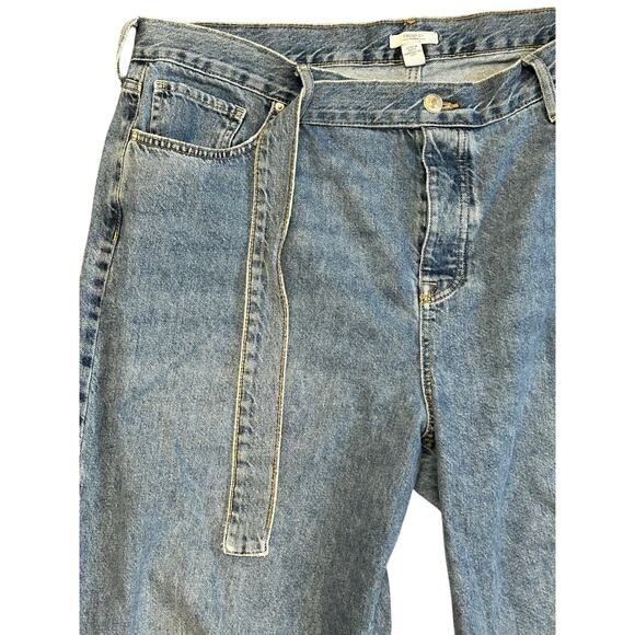 Forever 21 Distressed Boyfriend Jeans 18 Cut Hem Holes in Knees Relaxed Fit - Picture 2 of 7